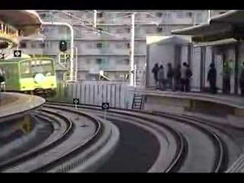おおさか東線　201系ウグイス色　新加美駅