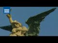 naxos dvd trailer: a musical tour of the city's past and present (naxos 2.110503)
more info.: http://www.naxos.com/catalogue/item.asp?item_code=2.110503

prague is the ancient capital of bohemia and now of the czech republic. its history is reflected in its buildings, recalling the splendours of the past under changing dynasties and the 400 or so years as part of the habsburg empire, until the establishment of the new republic of czechoslovakia in 1918. at the heart of europe, the region has always been a fertile ground for musicians.

the music included here is associated in one way or another with prague or bohemia. it includes works by the bohemian composers smetana and dvo?�k, by the moravian composer jan�?ek, and by fibich who, with mozart, always found a ready welcome for his music in prague.