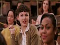 a complicated story of relationships between a new teacher and her students//from the very beginning they seem to hate each other, but by the time she desides to leave they realise how much they love her..they just can't let her go...