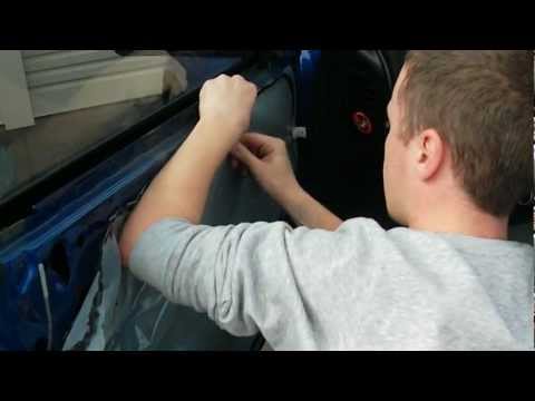 how to remove vz door handles