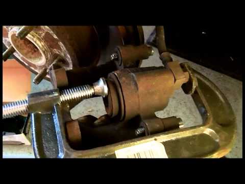 2001 Chrysler Town & Country –  Rear Brakes