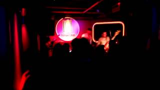 Ginferno en Tempo Club