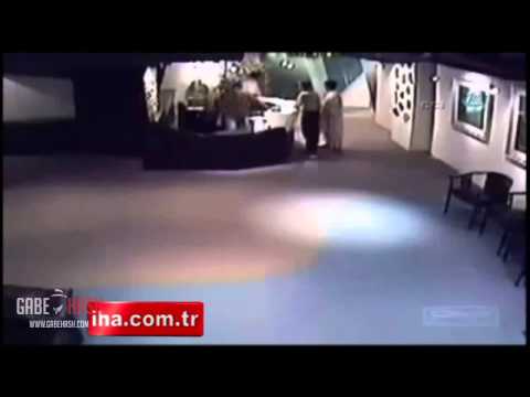 earthquake today - VER VIDEO EN ESPAÑOL http://www.youtube.com/watch?v=RUPSiEhds1o PAGINA WEB http://www.gabehash.com/ YOUTUBE http://www.youtube.com/Gabehash (Canal Español) h...