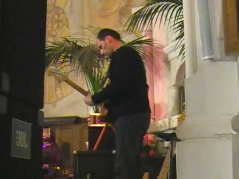 Beata Bednarz śpiewa gospel w kościele św. Wojciecha