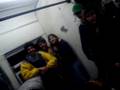 Trey y Luishi - Apretujando en el tren