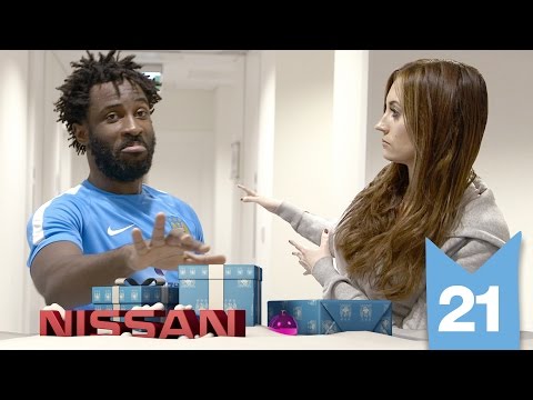 Video: BONY TEACHES DANCING | Man City Advent 2015 | Day 21