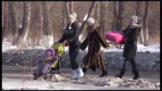 Люди встречаются, люди влюбляются, женятся..