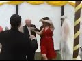 Caida de borracha arruina una boda