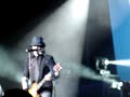 music-video-riot-by-three-days-grace.html