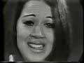 a pedido da cantora volta o video de
   1965 