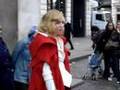 Róisín Murphy - Overpowered (Busking - Covent Garden)
