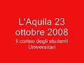 Gli studenti aquilani in corteo contro la riforma Gelmini