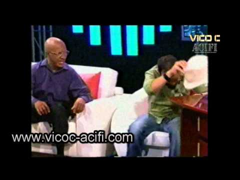 Vico C Comparte En Programa Televisivo Con Roberto Roena