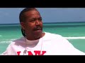 kurtis blow speaks with georgio brown and coolout television at the 2007 winter music conference.
