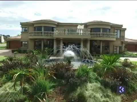 Top Billing features a Tamil inspired palace