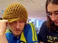 tehosekoitin-b�ndin laulajana aiemmin tunnettu runoilija otto grundstr�m oli helsingin kirjamessuilla 2005 kulttuurivihkot-lehden toimitusp��llikk� ari lahdenm�en tiukan gonzossa haastattelussa.