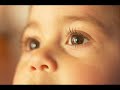 dj sammy sings heaven, and  a little girl is so sad because her father died in the september 11th. 

sorry for my mistake. it's blues clues lunch box^_^
