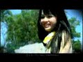 This is the first my favourite Lao song. It talks about the feeling. Because of the feeling someone can know who does he/she love? It's like my love! Because of my feeling I know I LOVE RAINNA! ^^ That's the meaning of this song, By the first smile of our meeting until the day that we are close up with sweet words, you asked me if i love you and i said i do. We think, we talk with similar feeling. Our feelings link together until i see the true love. More i see, more i'm sure. The feeling makes me know how much you care me. The feel from the heart tells me how much you believe in me and although we are far away we still miss each other. The feel tells me how much you love me. The feel from my deep heart tells me that i am a person you believe in and two eyes of you tell me how mcuh i'm important to you. It's in the way we belong to each other and you know how to make me smile and make me happy. And even with the fights, we always compromise, we'll stick together till the end of time. Cuz love is the answer. Love is a miracle. Love's undeniabel; i appreciate every single breathe. That's all because of the feeling tells... do you feel???
