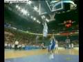Bejiing 2008 - Dwayne Wade crazy pass to Kobe Bryant