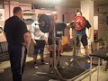 Squatting 2x317,5 kgs Squatting 2x317,5 kgs
