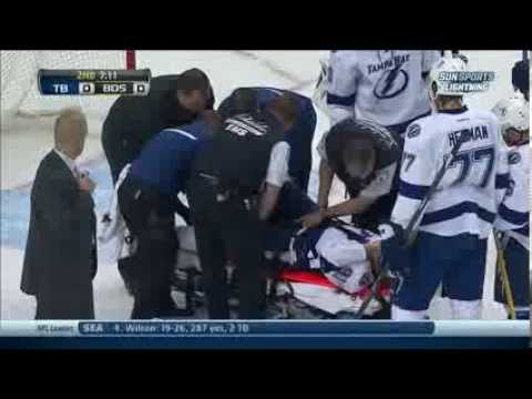steven stamkos - Tampa Bay Lightning forward Steven Stamkos left his team's game against the Boston Bruins on a stretcher with 7:11 remaining in the second period Monday at T...