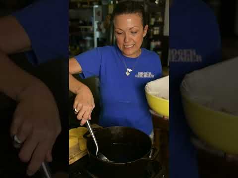 We got Julio's chips at home! #cooking #castingiron #learntocook #kellycookstexas #recipes