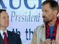 Actor Viggo Mortensen endorses Dennis Kucinich for President