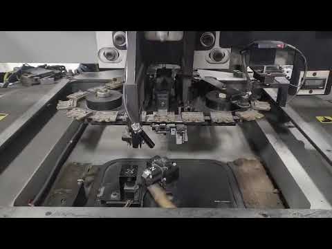 2005 UNIVERSAL RAD 8XT (6380B) RADIAL INSERTION MACHINE Radial | Tekmart International Inc. (1)
