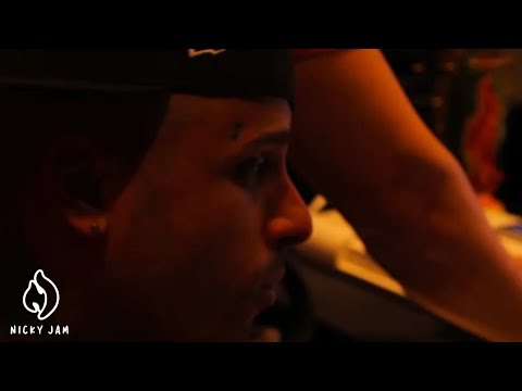 Estoy Pelau - Nicky Jam Vacilando en Casa de J Balvin | Improvisación