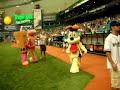 odie messing with garfield