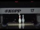 Fam�lia jogando boliche no Top Strike