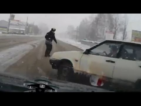 how to avoid road accidents