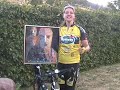 Internet auktion: Johnny Madsen donerer maleri til fordel for Børnecancerfonden