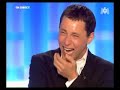 m6. t'emp�che tout le monde de dormir - 18 avril 2007 
le rire d'une personne du public pendant l'interview de christpohe willem.