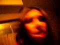 videos de A shows Esemee how to sing No One by Alicia Keys