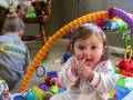videos de Cecelia Grace squealing about her first Christmas