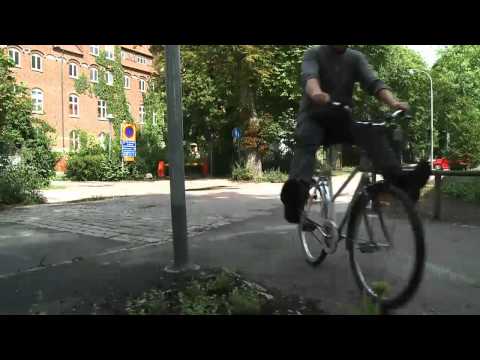 lund - Lund är en enda lång uppförsbacke. Eller nerförsbacke. Sydsvenskans videoreporter Bengt Arvidson testar hur långt man kan rulla på cykel.
