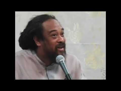 Mooji Video: There Is No Verbal Answer to “Who Am I?”