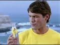 Eduardo Noriega desnudo en el spot de Schweppes