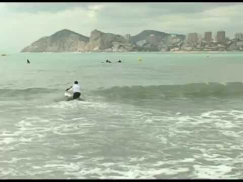 En la Playa de Poniente de Benidorm se podrá practicar el surf 0 En la Playa de Poniente de Benidorm se podrá practicar el surf