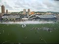 entrada do time com bobinas e o bandeir�o no primeiro jogo da final do estadual 2007