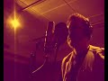pour les 10 ans du festival blues sur seine (yvelines), de nombreux artistes (et groupes du tremplin) ont enregistr� sp�cialement un in�dit. les bouilleurs de blues �taient pour cet enregistrement (au studio du cac georges brassens) compos�s de g�rard et arnaud (stringers in the night) et mathieu et jean-christophe (bluesy loups). une composition originale de mike l�cuyer. dans le clip, ont �t� rajout� quelques plans avec shake your hips ! tourn�s lors de la soir�e de la sortie du cd tremplin. voir www.bss.bluesfr.net