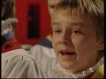a lovely rendition of a lovely carol. the first soloist is james orrell who was a finalist in this year's bbc radio 2 young chorister of the year. he should have won !!!!!!!