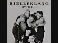 Bjelleklang - Rød Rød Vin (parody of the song Red Red Wine by ub40 inspired by Bob marley)