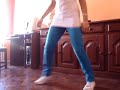 Intentando bailar electro :p