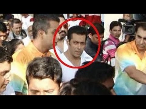 Salman Khan SLAPS his bodyguard!