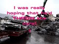 i delivered a couple of loads of old cars to the metal recycler. this is the machine that was used to offload the cars.

it has an electromagnet that can be grasped with the claw. every so often the operator picks it up, and makes a sweep to pick up small metal pieces from the road