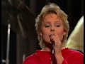 minna ikosen live-esiintyminen mainostelevision 