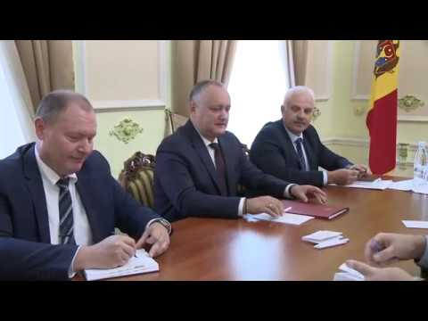 Президент Игорь Додон провел встречу с послом Олегом Васнецовым