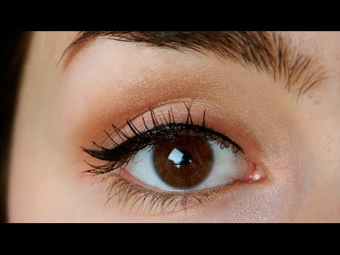 how to apply eyeliner with a flick